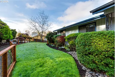 2595 Highland Oaks Dr, Eugene, OR 97405 - Photo 40