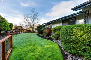 2595 Highland Oaks Dr, Eugene, OR 97405 - Photo 40