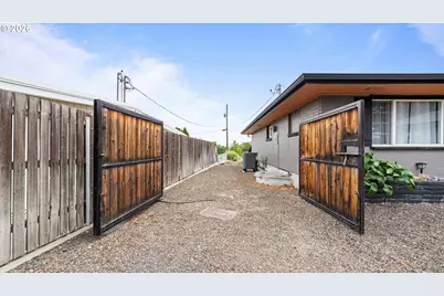 428 N Underwood St, Kennewick, WA 99336 - Photo 32