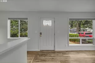 905 20th St SE, Salem, OR 97301 - Photo 8