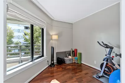 2245 SW Park Pl #6D, Portland, OR 97205 - Photo 18