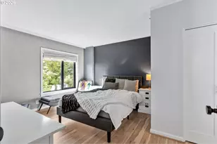 2245 SW Park Pl, Portland, OR 97205 - Photo 22