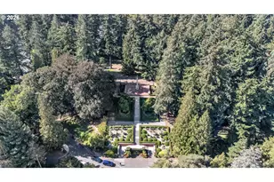 2245 SW Park Pl, Portland, OR 97205 - Photo 32