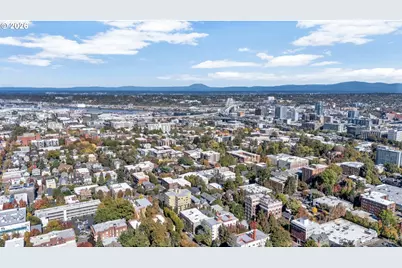 2245 SW Park Pl #6D, Portland, OR 97205 - Photo 38