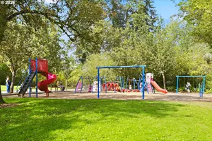 13217 SW Summerwood Dr, Portland, OR 97223 - Photo 34