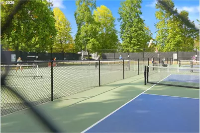 13217 SW Summerwood Dr, Portland, OR 97223 - Photo 36