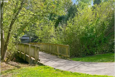 13217 SW Summerwood Dr, Portland, OR 97223 - Photo 38