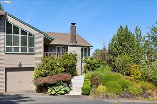 6165 SW Heights Ln, Beaverton, OR 97007 - Photo 2