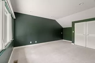 710 NW Winchester Terrace, Portland, OR 97210 - Photo 36