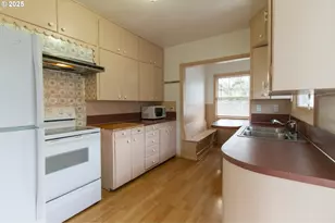 1522 N Rosa Parks Way, Portland, OR 97217 - Photo 6