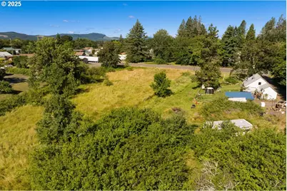 Territorial Hwy, Elmira, OR 97437 - Photo 12