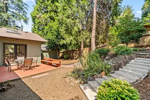 537 S 71st St, Springfield, OR 97477 - Photo 26