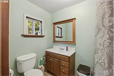 46760 Highway 242, Myrtle Point, OR 97458 - Photo 28
