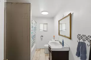 46760 Hwy 242, Myrtle Point, OR 97458 - Photo 24