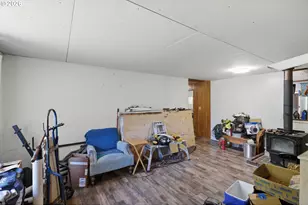 46760 Hwy 242, Myrtle Point, OR 97458 - Photo 16