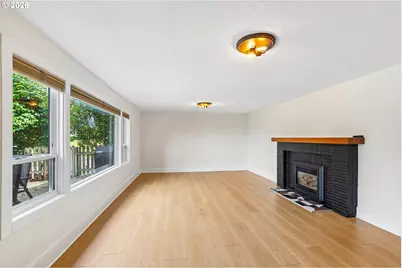 411 SE 65th Ave, Portland, OR 97215 - Photo 16