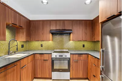 411 SE 65th Ave, Portland, OR 97215 - Photo 18