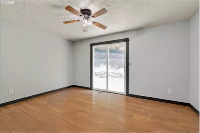 344 SE Shafford St, Estacada, OR 97023 - Photo 16