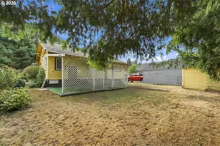 923 Hoffman St, Woodland, WA 98674 - Photo 32