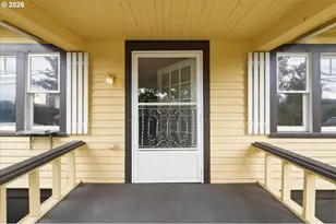 923 Hoffman St, Woodland, WA 98674 - Photo 2