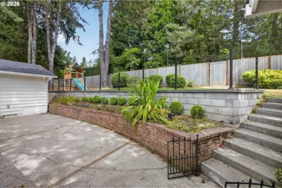 16933 Greentree Ave, Lake Oswego, OR 97034 - Photo 32