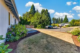 1307 Sherri Ct, West Linn, OR 97068 - Photo 32