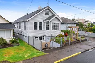 416 S Downing St, Seaside, OR 97138 - Photo 2