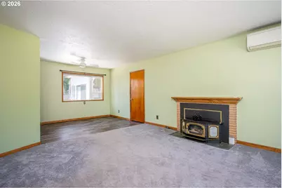 910 Cornell Ave, Gladstone, OR 97027 - Photo 16