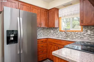 910 Cornell Ave, Gladstone, OR 97027 - Photo 6