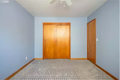 910 Cornell Ave, Gladstone, OR 97027 - Photo 26