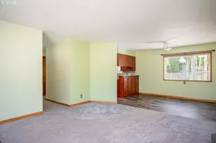 910 Cornell Ave, Gladstone, OR 97027 - Photo 14