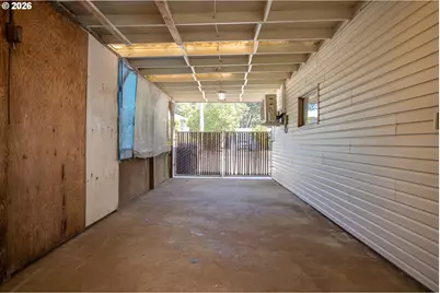 910 Cornell Ave, Gladstone, OR 97027 - Photo 34