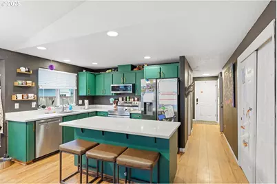 1439 SW 208th Ave, Beaverton, OR 97003 - Photo 2