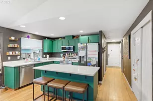 1439 SW 208th Ave, Beaverton, OR 97003 - Photo 2