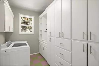 3208 SW Luradel St, Portland, OR 97219 - Photo 42