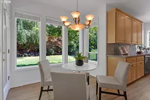 2250 River Heights Cir, West Linn, OR 97068 - Photo 14