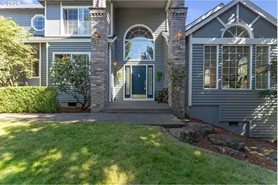 2250 River Heights Cir, West Linn, OR 97068 - Photo 2