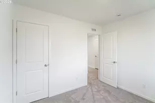 651 Minnesota St, Lebanon, OR 97355 - Photo 4