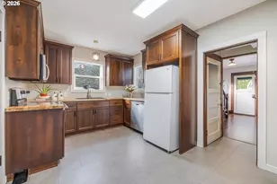 210 19th St SE, Salem, OR 97301 - Photo 12