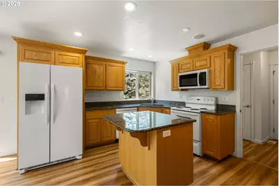 1696 NE Ruby Ct, Roseburg, OR 97470 - Photo 14