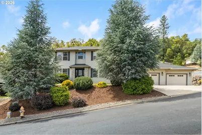 1696 NE Ruby Ct, Roseburg, OR 97470 - Photo 1