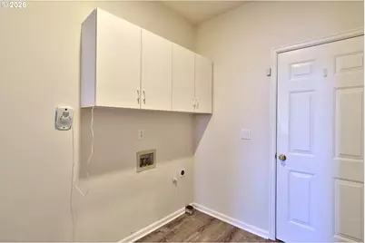 4856 NW Huserik Dr, Portland, OR 97210 - Photo 38