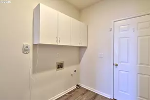 4856 NW Huserik Dr, Portland, OR 97210 - Photo 38