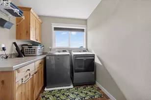 918 E 16th St, Lafayette, OR 97127 - Photo 34