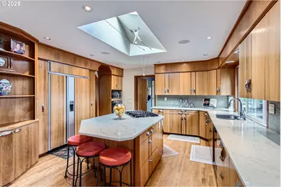 7145 SW Gable Pkwy, Portland, OR 97225 - Photo 8
