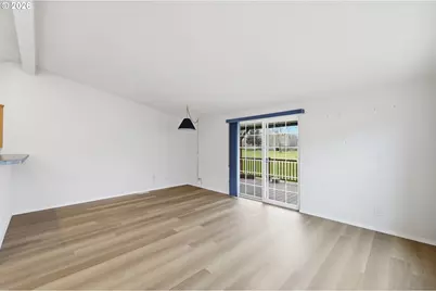 141 Village Dr, Cottage Grove, OR 97424 - Photo 22