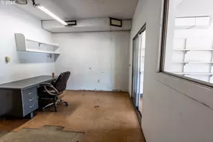 47597 Hwy 58, Oakridge, OR 97463 - Photo 8