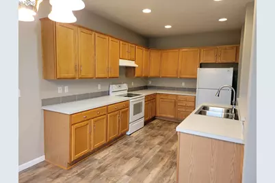 5834 SE Tranquil Ct, Milwaukie, OR 97267 - Photo 6