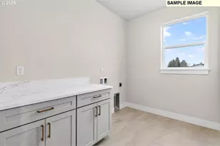 18970 SE Crooked River St, Sandy, OR 97055 - Photo 12