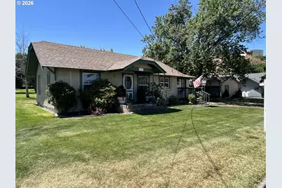 219 Catherine Ave, Milton-Freewater, OR 97862 - Photo 1